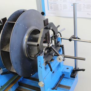 IB-U Sondermaschinen GmbH Anlagen- & Maschinenbau Auswuchttechnik Lohnwuchten